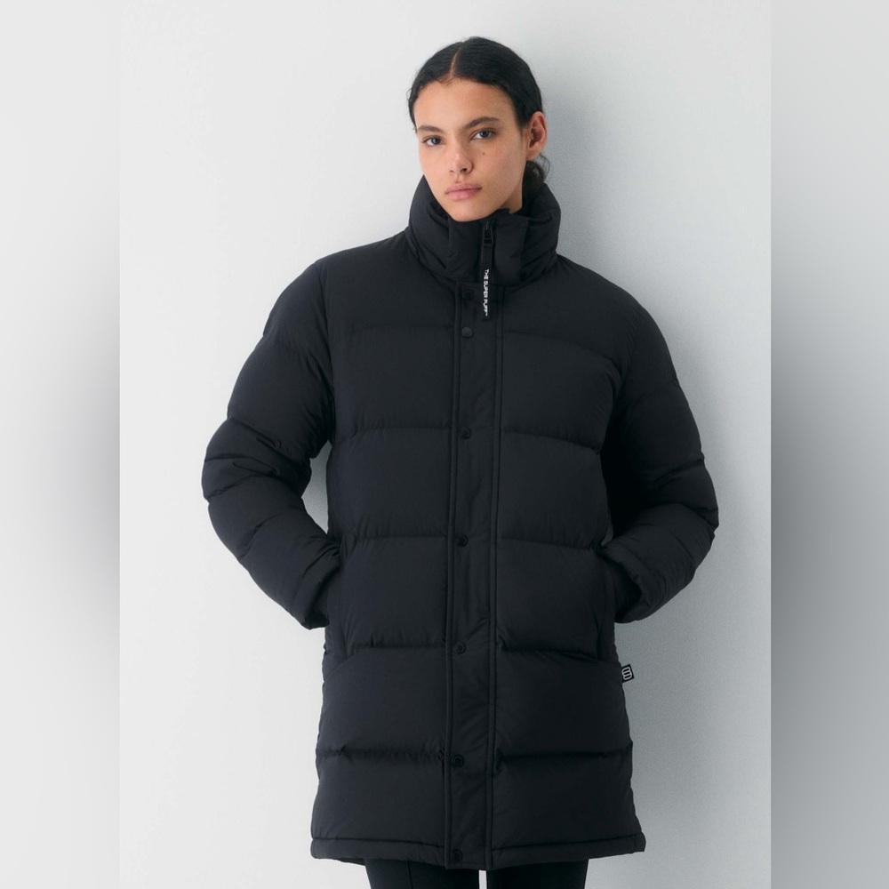 Aritzia Super Puff™ Mid Black coat Size S